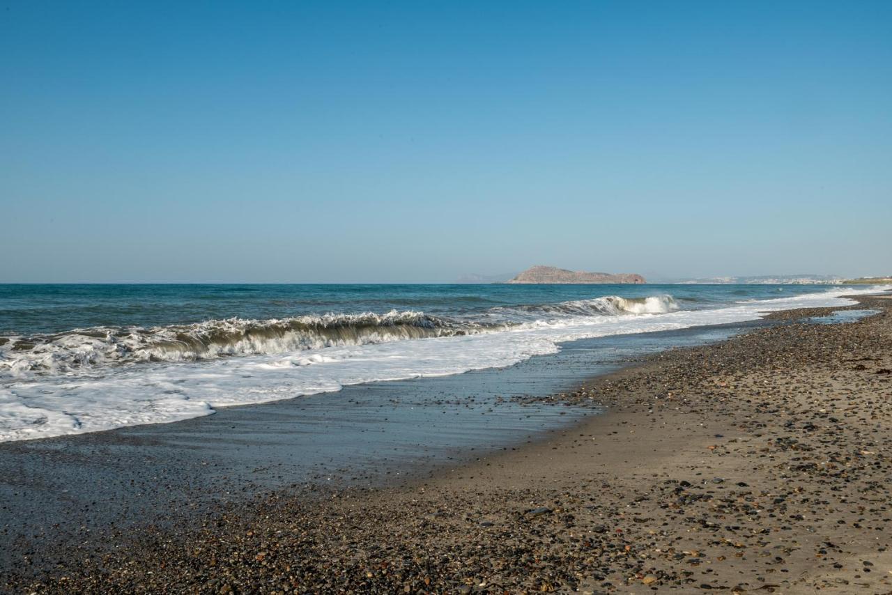 Gt Beach Maleme Extérieur photo